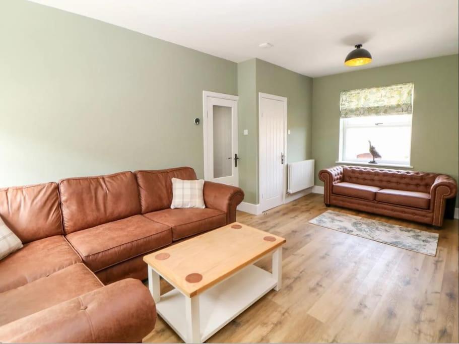 Babbling Brook Cottage Stony Middleton Exteriör bild